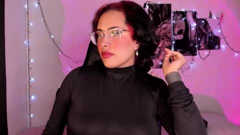 Willow                      Hours 12pm to 630pm Colombian time FRIDAY AND SUNDAY FREE DAYS online show from September 29, 2025, 5:51 pm