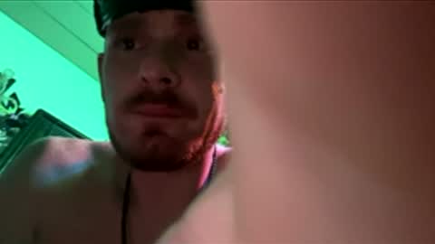 Snapshot of pokes918boy_bbw_hunter chatting on April 11, 2026, 9:13 am pokes918boy_bbw_hunter online show from April 11, 2026, 9:13 am