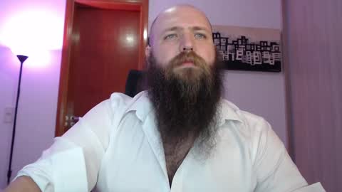 Bear online show from March 4, 2025, 2:06 am