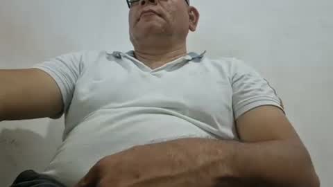 Snapshot of poli475 chatting on January 29, 2025, 5:13 pm poli online show from January 29, 2025, 5:13 pm