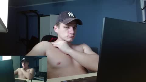 Snapshot of poliglotjoe2 chatting on January 18, 2026, 8:56 pm Poliglotjoe2 online show from January 18, 2026, 8:56 pm