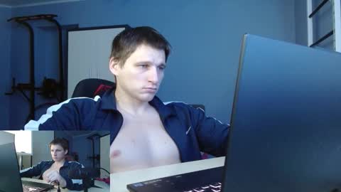 Snapshot of poliglotjoe2 chatting on February 9, 2026, 1:15 pm Poliglotjoe2 online show from February 9, 2026, 1:15 pm