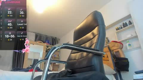 pollet_rose0 online show from April 10, 2026, 1:00 am