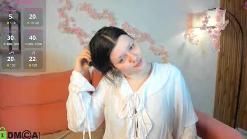 Snapshot of polly__mayer chatting on September 18, 2025, 12:12 am Polly online show from September 18, 2025, 12:12 am