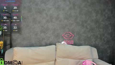 Snapshot of polly__mayer chatting on October 13, 2025, 1:05 am Polly online show from October 13, 2025, 1:05 am