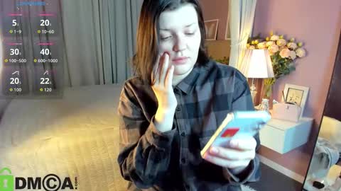 Snapshot of polly__mayer chatting on October 23, 2025, 1:05 am Polly online show from October 23, 2025, 1:05 am