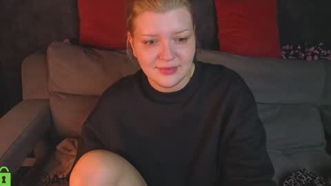 Snapshot of polly__mayer chatting on May 30, 2026, 1:14 am Polly online show from May 30, 2026, 1:14 am