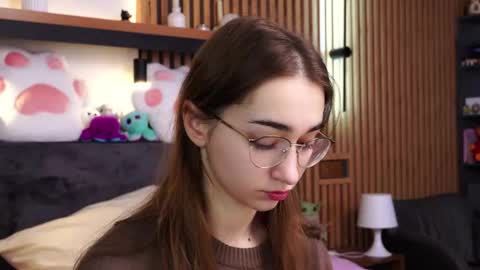 Polly online show from February 13, 2026, 7:48 am