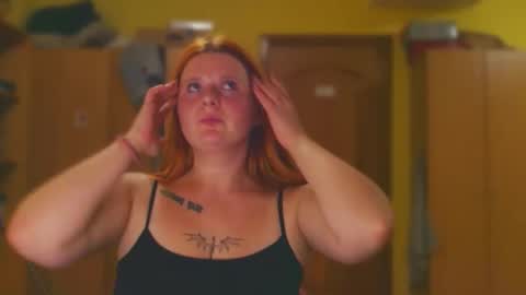 Snapshot of polly_katie chatting on September 10, 2025, 1:49 am Polly Katie online show from September 10, 2025, 1:49 am