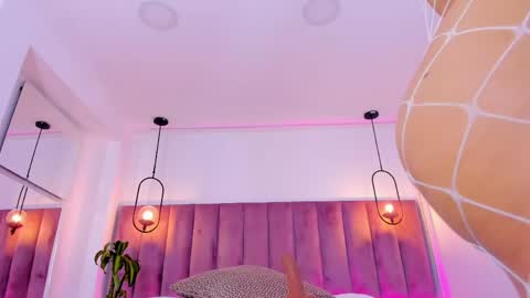 POLLY online show from April 15, 2026, 10:22 am