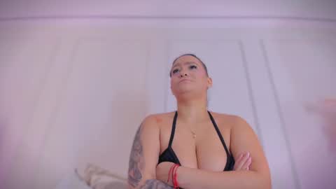 POLLY online show from July 16, 2026, 6:47 pm