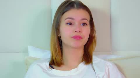 Snapshot of pollylanders chatting on February 28, 2025, 10:09 am Polly online show from February 28, 2025, 10:09 am