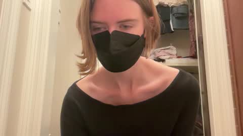 poorlaine online show from June 6, 2026, 1:00 am