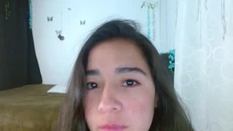 Snapshot of porcelainlux chatting on January 12, 2025, 8:57 pm porcelainlux online show from January 12, 2025, 8:57 pm