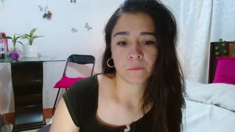 Snapshot of porcelainlux chatting on January 19, 2025, 9:34 pm porcelainlux online show from January 19, 2025, 9:34 pm