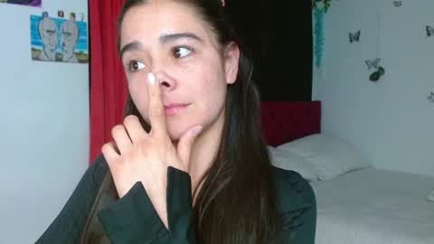 Snapshot of porcelainlux chatting on February 13, 2025, 3:39 am porcelainlux online show from February 13, 2025, 3:39 am