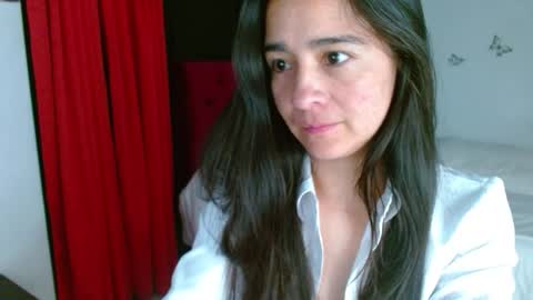 Snapshot of porcelainlux chatting on February 17, 2025, 6:31 am porcelainlux online show from February 17, 2025, 6:31 am