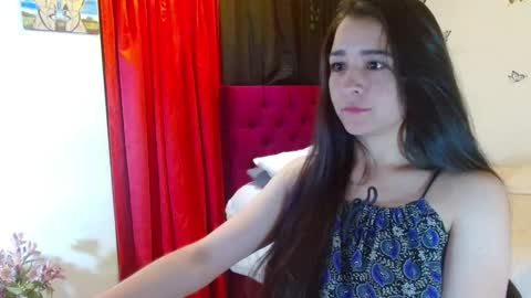 Snapshot of porcelainlux chatting on February 23, 2025, 3:45 am porcelainlux online show from February 23, 2025, 3:45 am