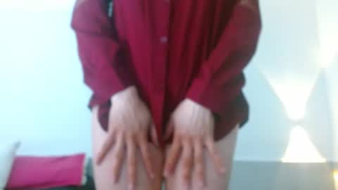 Snapshot of porcelainlux chatting on November 8, 2025, 9:35 pm porcelainlux online show from November 8, 2025, 9:35 pm