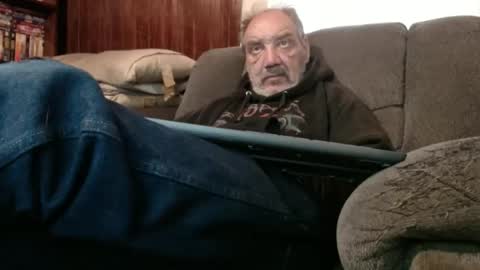 porkingit400 online show from December 9, 2024, 7:39 pm