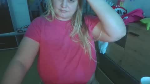 MelissOfficial online show from April 10, 2026, 9:41 pm