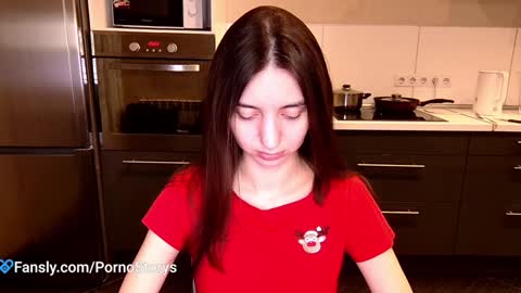 Kristina  Xander online show from December 10, 2024, 1:22 pm