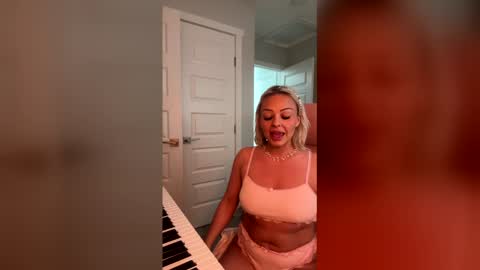 Porscha Bendz online show from April 23, 2026, 8:44 pm