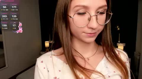 Elizabeth online show from September 18, 2025, 7:16 pm