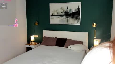 Elizabeth online show from November 3, 2025, 7:15 pm