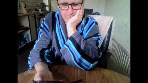 poshman65 online show from April 16, 2026, 8:48 am