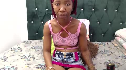 Snapshot of poundwet1 chatting on February 23, 2026, 7:17 am Poundwet1 online show from February 23, 2026, 7:17 am