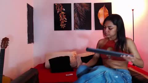 Snapshot of power_hot18 chatting on December 15, 2024, 2:41 am ALEX Y ALEXA online show from December 15, 2024, 2:41 am