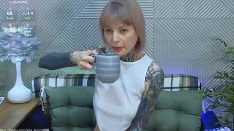 Snapshot of powerrr_ chatting on February 28, 2026, 6:03 am Lola online show from February 28, 2026, 6:03 am