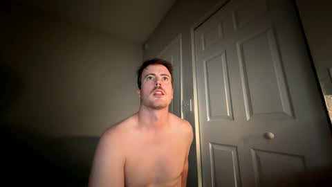 Snapshot of pphoto_95 chatting on February 26, 2026, 3:27 am Redd online show from February 26, 2026, 3:27 am