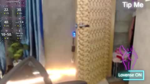 Just PRECIOUS  online show from March 12, 2026, 1:56 am