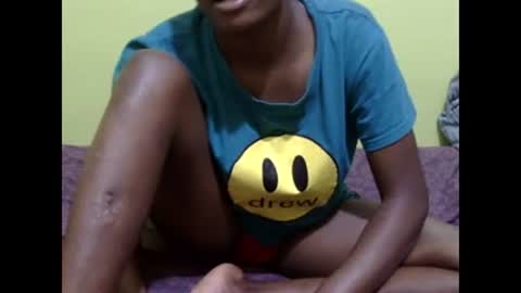 Snapshot of precious_nesh chatting on February 17, 2025, 12:16 pm precious_nesh online show from February 17, 2025, 12:16 pm