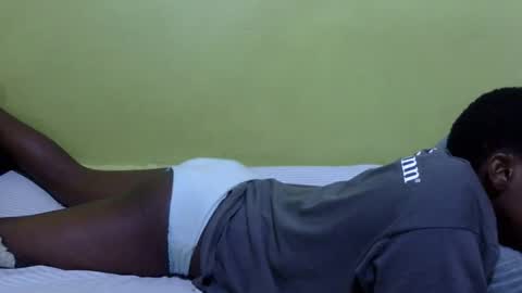 Snapshot of precious_nesh chatting on October 29, 2025, 6:42 pm precious_nesh online show from October 29, 2025, 6:42 pm