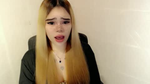 MAXXINE online show from February 5, 2026, 4:28 am