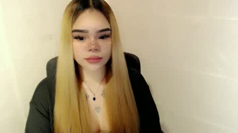 MAXXINE online show from February 12, 2026, 3:45 am