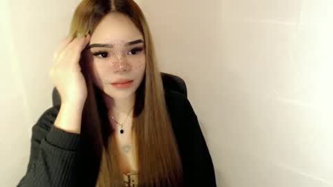 MAXXINE online show from February 28, 2026, 4:35 am