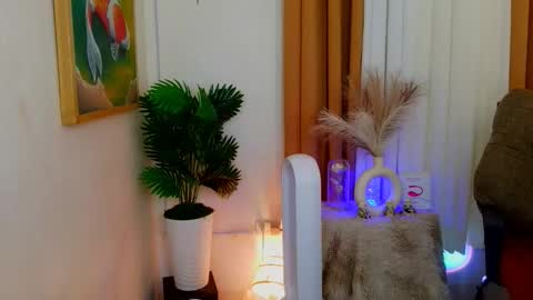 Rosedoll online show from March 12, 2026, 6:52 am