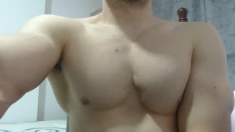 Snapshot of preettyboyx chatting on January 10, 2025, 7:54 pm JUAN online show from January 10, 2025, 7:54 pm