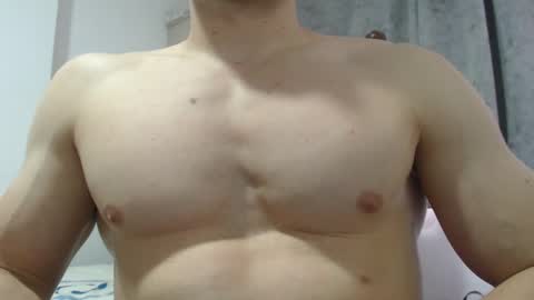 Snapshot of preettyboyx chatting on January 25, 2025, 3:41 pm JUAN online show from January 25, 2025, 3:41 pm