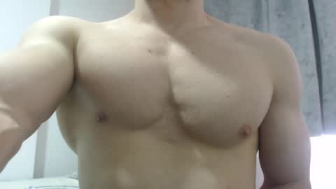 Snapshot of preettyboyx chatting on February 8, 2025, 4:04 pm JUAN online show from February 8, 2025, 4:04 pm
