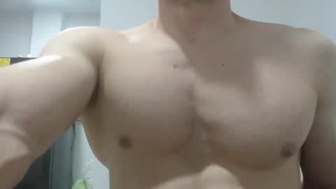 Snapshot of preettyboyx chatting on February 14, 2025, 1:02 am JUAN online show from February 14, 2025, 1:02 am