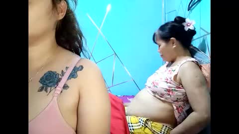 Snapshot of preggyliz chatting on February 7, 2025, 3:34 am preggyliz online show from February 7, 2025, 3:34 am