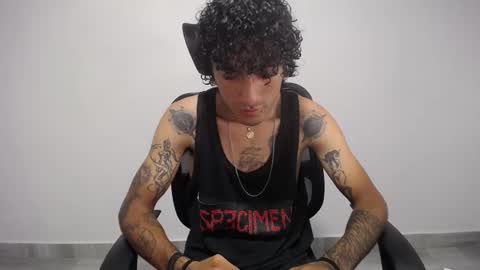 Plux online show from February 12, 2025, 7:35 pm