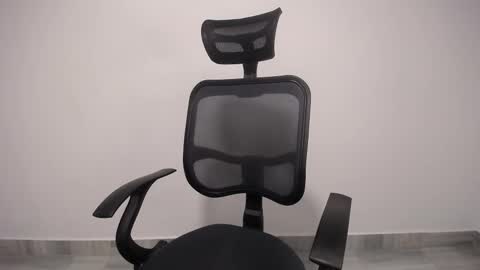 Plux online show from February 19, 2025, 5:05 am