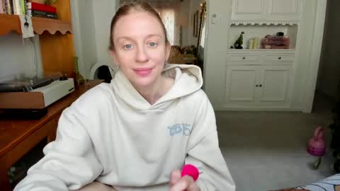 Snapshot of pretendlunch chatting on May 31, 2026, 3:52 pm Pretend online show from May 31, 2026, 3:52 pm