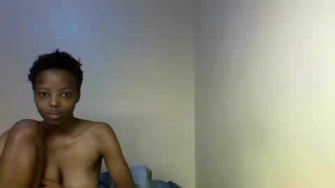Prettie candy9 online show from October 9, 2025, 2:04 pm